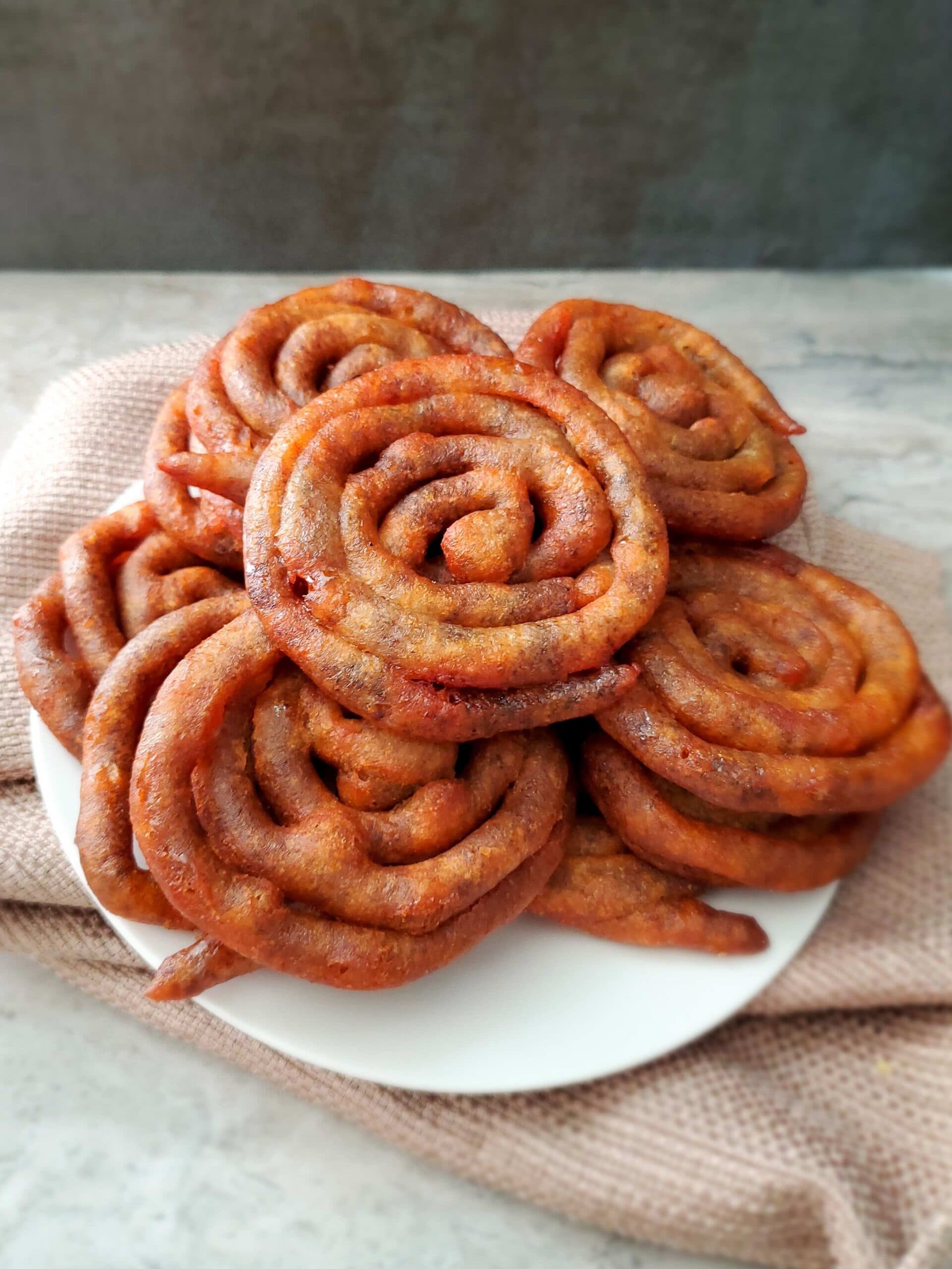 Pani Walalu (පැණි වළලු)